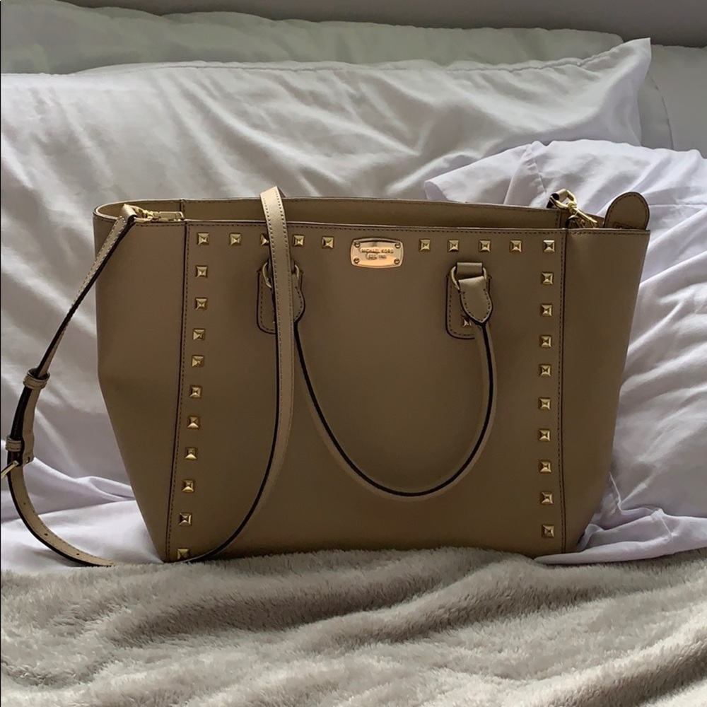 Michael Kors purse